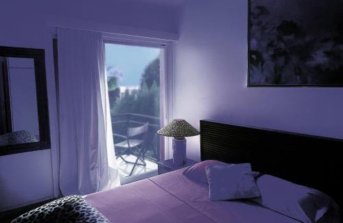 Pyrgos House | Sea view Beach House with Pool