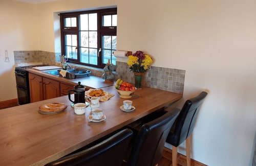 Clifden House | Sea View Cottage, Errislannan home away from home