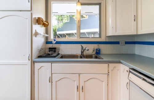 Sorrento Cottage | Sea View Cottages in Sorrento Sushwap