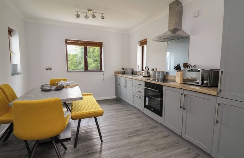 Saint Clears Cottage | Sea View