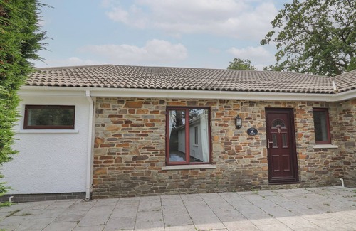 Saint Clears Cottage | Sea View