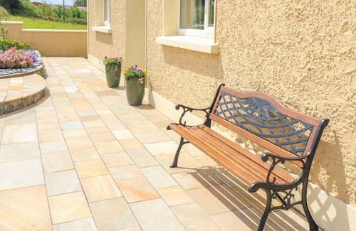 Miltown Malbay House | SEA VIEW HIDEAWAY, family friendly in Lahinch, County Clare