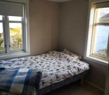 Sund i Lofoten House | Sea-view house in Sund