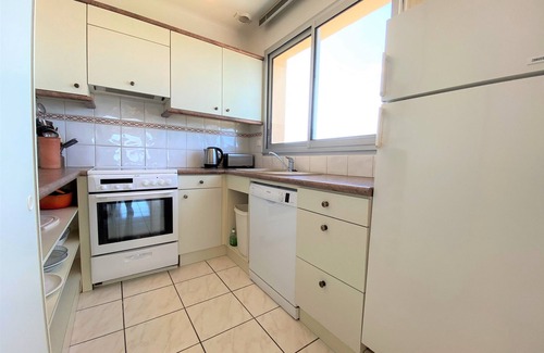 Plouescat House | Sea View House with 2 Bedrooms