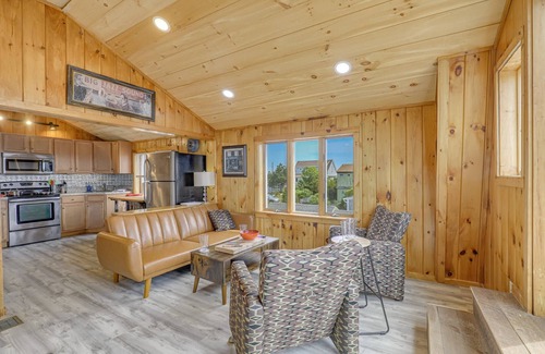Newbury Condo | Sea View Loft