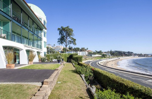 Paco De Arcos Apartment | Sea view Luxury Apart. in Condo, Garden, Beach, Pool, Lisbon area