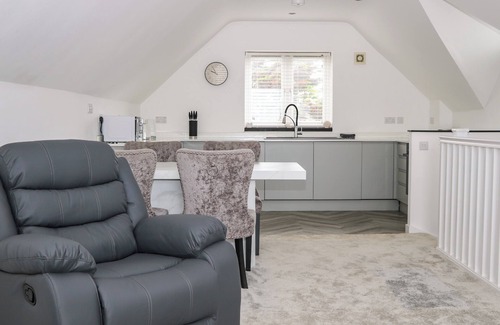 South Hayling Cottage | SEA VIEW, pet friendly, country holiday cottage in Hayling Island