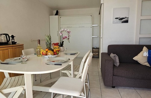 Boulouris-sur-Mer Apartment | Sea view| Studio | Parking | Wi-Fi