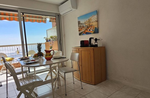 Boulouris-sur-Mer Apartment | Sea view| Studio | Parking | Wi-Fi