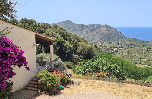 Villanova Villa | Sea view villa, quiet with above ground wooden swimming pool. Beach 5 mins away, Ajaccio 15 mins away