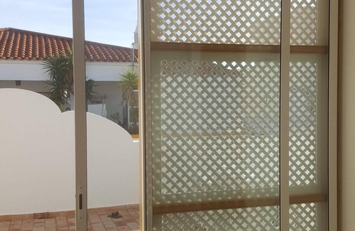 Santa Luzia House | Sea views and easy beach access in completely renovated historic house