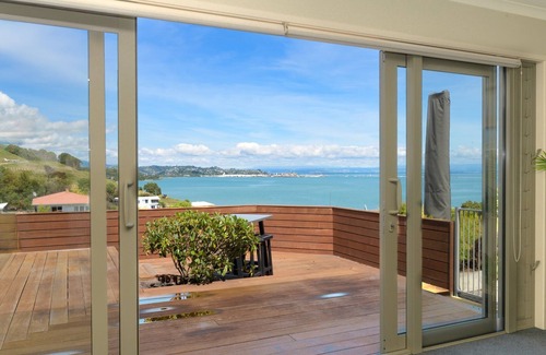 Atawhai House | Sea Views and Sunsets in Nelson