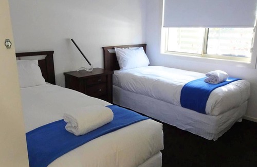 Korora House | Sea Views at Aqualuna beach resort