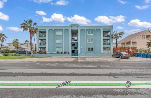 South Padre Island Condo | Sea Views Beachside Breezes w Heated Pool