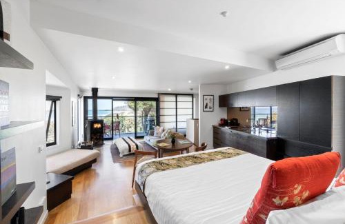 Separation Creek Apartment | Sea Zen