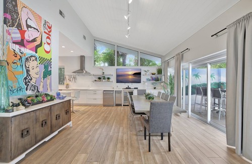 Harbor Beach House | Seabreeze - 6BR, Pool, and Steps to Beach