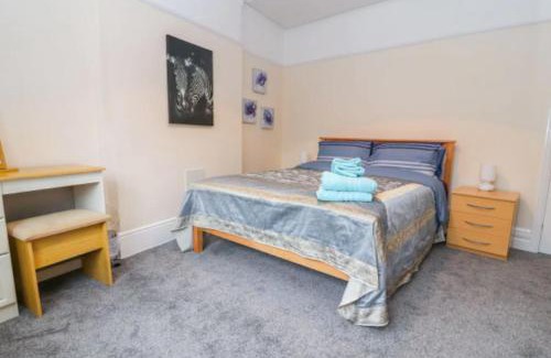 Rhos on Sea Apartment | Seabreeze Apartment