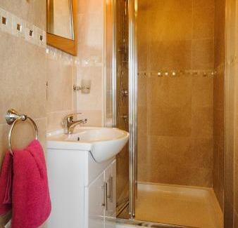 Tully Apartment | Seabreeze Junior Suite Renvyle