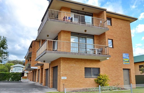South West Rocks Apartment | Seacrest Unit 1 - walk to the beach