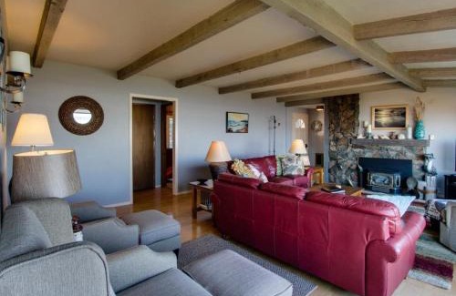 Seal Rock House | Seadrifter Oceanfront Beach House