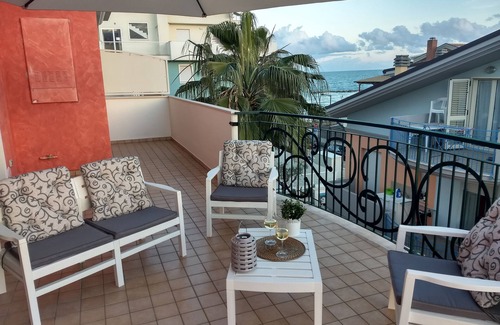 Martinsicuro Apartment | Seafront and Mountain View Penthouse