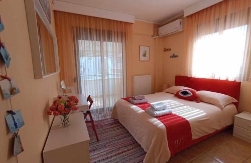 Kalamaria Apartment | Seafront Family Apartment & free parking, the Cruiseflat