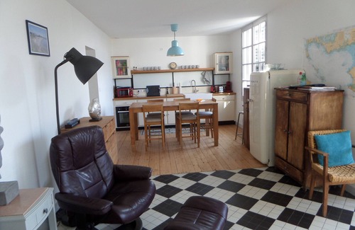Piriac-sur-Mer House | Seafront house on coastal path with direct beach access.