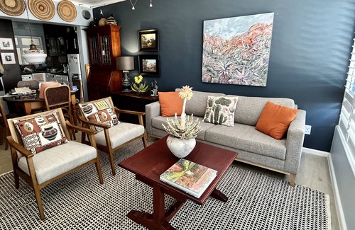 Mouille Point Apartment | Seafront one bedroom apartment on Beach Road Cape Town Westridge A