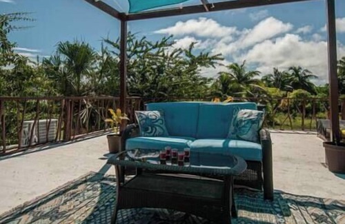 Sarteneja Apartment | Seafront tropical luxury private Casita w/pool Iguana Beach House Belize