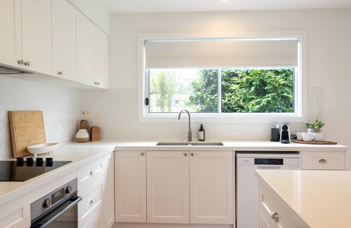 Narrawallee House | Seaglass Beach House - Beautifully designed retreat in the heart of Narrawallee