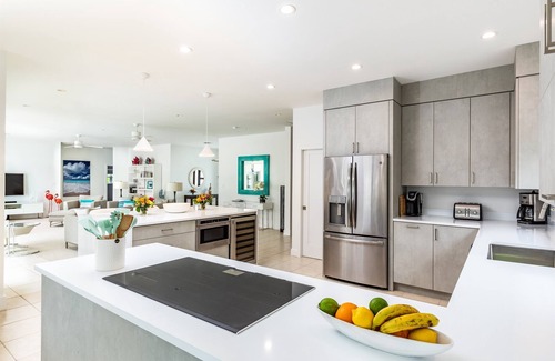 Leeward Settlement Villa | Seagrace Villa is 5BDRM Waterfront