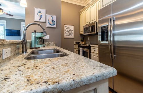 Gulfport Apartment | Seagrass Luxury Loft - the perfect Gulfport location!