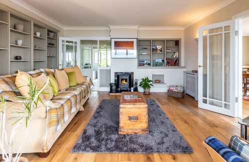 Lauragh House | SEAHAVEN, family friendly, with a garden in Kenmare, County Kerry