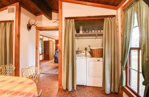 Burnet House | Seahorse Cove