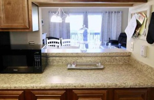 Pinehurst Condo | Sealladh Loch Summary