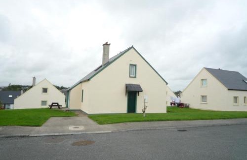 Riverchapel House | Seamount Holiday Village No 24 by Trident Holiday Homes