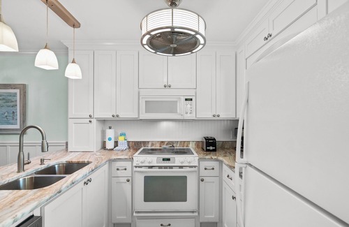 Laguna Beach House | SeaRenity Awaits: 2-BD, 2-BA Coastal Escape! Perfect for 6! Pet Friendly!