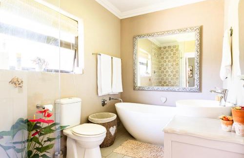 Umhlali Beach Bed & Breakfast | Searose Family Suite, Salt Rock Ballito