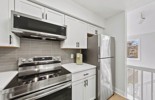 Heron Harbour Isle Condo | Seascape Escape: Newly Renovated 2BR/2BA, Multiple Pools & Quick Walk to Beach!