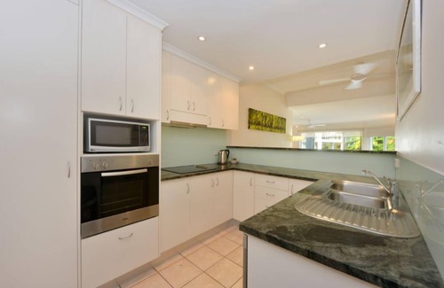 Port Douglas Apartment | Seascape Holidays Apartments at Beaches Two Bedroom