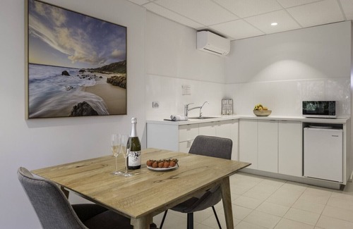 Dunsborough Apartment | Seascape Luxury Studio 1