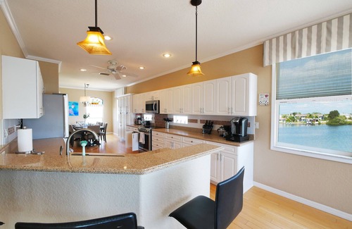 Spring Hill House | Seascape - WHOLE HOUSE 360 water views, pool, gulf