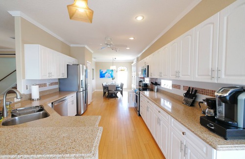 Spring Hill House | Seascape - WHOLE HOUSE 360 water views, pool, gulf