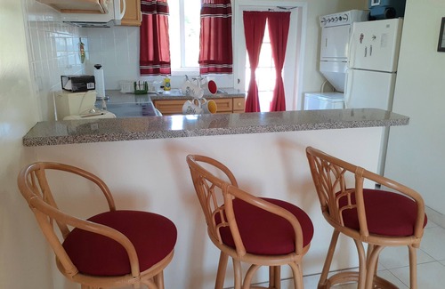 South Palmetto Point House | Seashell Family Vacation Villa by the Sea & Vehicle Rental