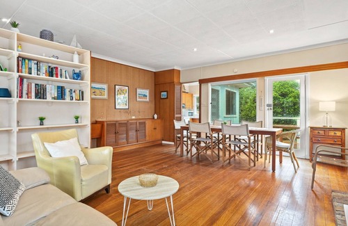 North Avoca House | Seashells at North Avoca