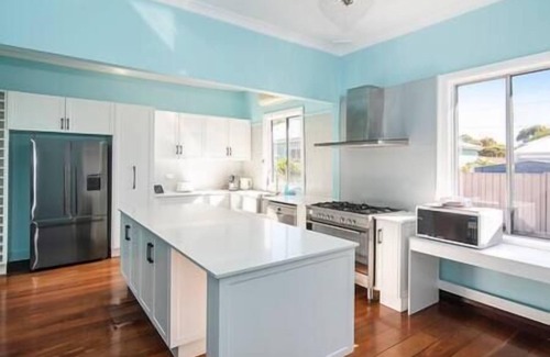 West Busselton House | Seashells Beach house on Dorset