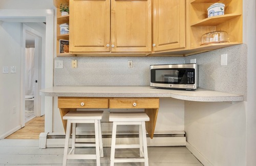Town Landing House | Seaside 4 bedroom, 1 bath Cottage!