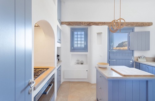 Xilokeratidi Villa | Seaside 5BDR Bliss in Mykonos