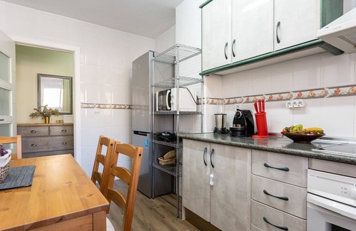 Torreblanca Apartment | Seaside Bliss: 2BR Apartment with Tranquil Terrace, Pool & Parking