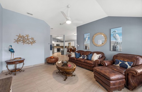 Flour Bluff House | Seaside Canal Retreat: Renovated Home with Private Dock Near Port Aransas